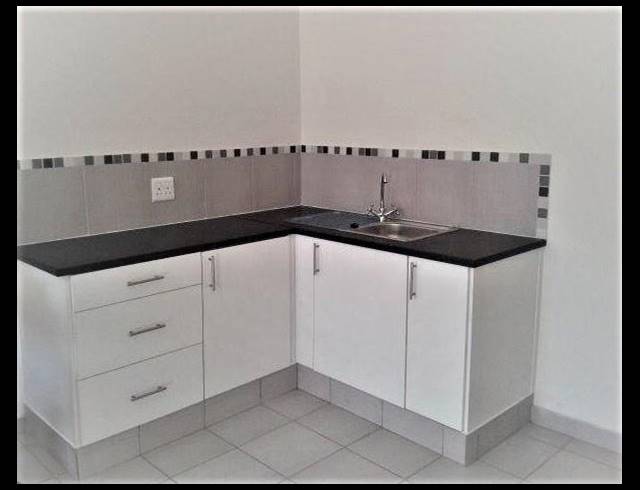 1 BEDROOM PROPERTY TO RENT IN MAYVILLE